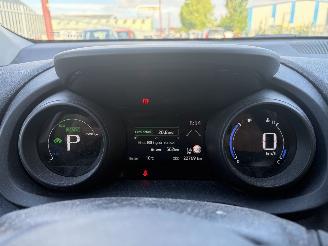 Toyota Yaris 1.5 Hybrid Dynamic picture 11