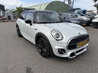 Voiture accidenté Mini Cooper 1.5 JCW N.A.P Panorama 2020/4