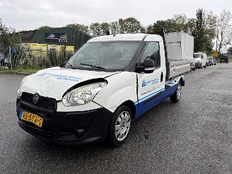 krockskadad bil bedrijf Fiat Doblo 1.6 MultiJet Maxi Pickup 2015/8