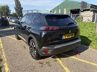 Peugeot 2008 1.2 PureTech Allure picture 3