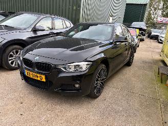 Voiture accidenté BMW 3-serie 330e Centennial High Executive M 2016/3