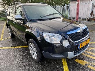Damaged car Skoda Yeti 1.2 TSI Active Plus 2010/4
