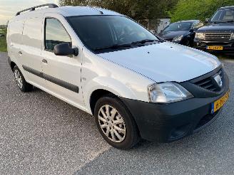 Dacia Logan 1.5 dCI picture 9