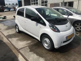 Peugeot iOn iOn, Hatchback 5-drs, 2010 iOn picture 5