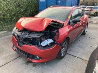 Vrakbiler auto Renault Clio Clio IV Estate/Grandtour (7R), Combi 5-drs, 2012 / 2021 0.9 Energy TCE 12V 2013/3