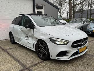 Mercedes B-klasse 180 AMG Panoramadak Origineel NL picture 4