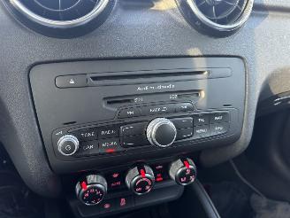Audi A1 1.2 TFSI 2x s-line NAP Rijdbare schade! picture 30