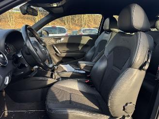 Audi A1 1.2 TFSI 2x s-line NAP Rijdbare schade! picture 23