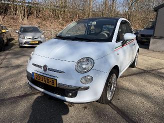 krockskadad bil auto Fiat 500 1.2 Lounge NAP Pano Automaat 2009/1