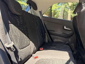Kia Picanto 1.0 PlusLine Camera Navi Hagelschade picture 21