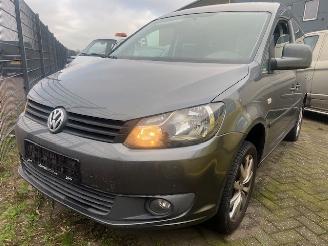 Damaged car Volkswagen Caddy Combi  2011/7