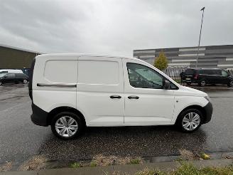 krockskadad bil bedrijf Volkswagen Caddy Nette caddy Carplay Automaat EURO6 2022/5