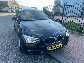 Unfallwagen BMW 1-serie AUTOMAAT XENON 2014/6