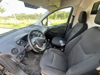 Ford Transit Courier Van 1.5 TDCI TRANSIT COURIER BLK EDITION picture 10