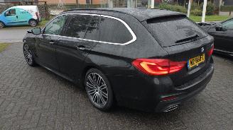 BMW 5-serie 520d Touring High execut M-sport Pano Super mooie auto!! picture 7