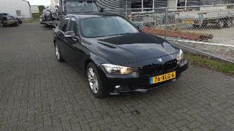 skadebil auto BMW 3-serie 320i executive automaat supermooie auto! 2012/1