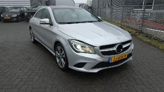 skadebil auto Mercedes Cla-klasse ClA 180 Ediotion AMG 85458 kilometer!! weinig schade!nieuwstaat auto! 2014/1