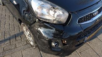 Kia Picanto 1.0 Luxury Edition Nav Mooie complete uitvoering picture 2