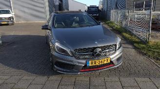 Unfallwagen Mercedes A-klasse A 250 AMG Prestige Sport Super nette auto met rijdbare schade 2014/1