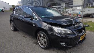 škoda osobní automobily Opel Astra 1.4 Turbo Sport Cosmo Leuke auto motor loopt auto rijdt! 2010/1