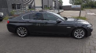BMW 5-serie 523i 3.0 high autom exec Opendak H.U.D. Sportleer mooie auto!! picture 9
