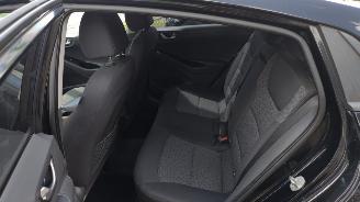 Hyundai Ioniq Comfort EV licht schade gewoon rijdbaar! picture 13
