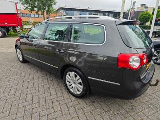 Volkswagen Passat 2.0 Highline FSI Business Nette auto picture 4