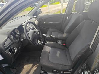 Mitsubishi Outlander 2.0 invite plus lichte rijdbare schade nette auto! picture 8