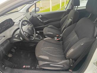 Peugeot 208 PEUGEOT 208 Peugeot 208 1.2 Vti 12V PureTech 82 NETTE AUTO picture 6