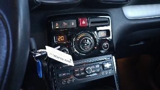 Citroën C3 picasso 1.2 Exclusive Mooie auto Lichte schade picture 16