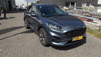 Ford Kuga 2.5 Phev ST Line 50.000 km Zeer luxe auto rijdbare schade!! picture 3