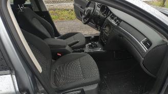 Skoda Superb 1.6 Tdi nette auto geen schade koppeling versleten picture 18