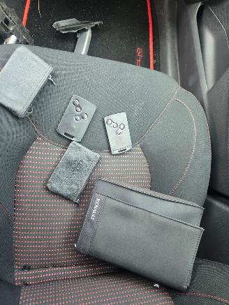 Renault Clio RS ZEER NETJES picture 22