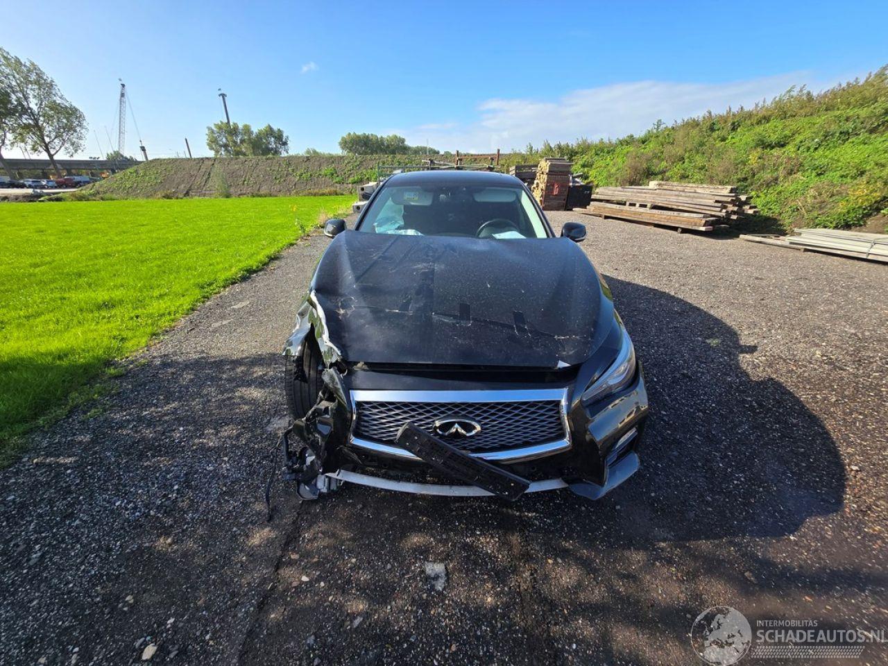 Infiniti Q50 