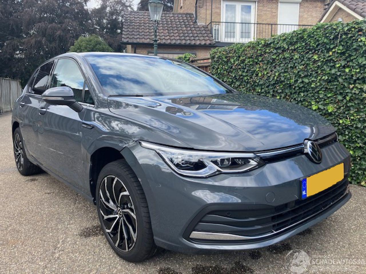 Volkswagen Golf 1.5 E.TSI AUTOMAAT
