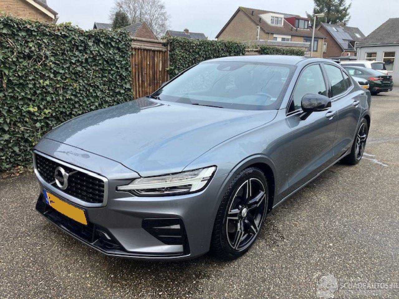 Volvo S-60 2.0 T4 R-Design 190 PK AUTOMAAT