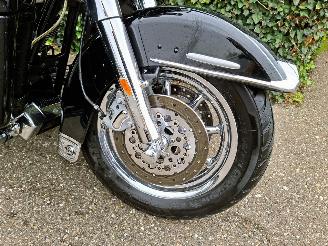 Harley-Davidson  110 FLHTCUSE 2 CVO 5HD Screamin Eagle picture 6