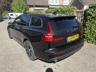 Volvo V-60 2.0 V60 Momentum Advantage AUTOMAAT 174PK picture 3