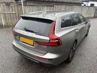 Volvo V-60 2.0 T5 Inscription 250PK! AUTOMAAT picture 2