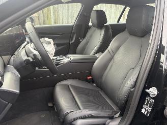 BMW 5-serie 520I EXE 205 PK  SEDAN picture 11