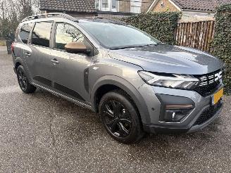 Dacia Jogger AUTOMAAT 1.6 Hybrid 140 Extreme 7 persoons picture 5
