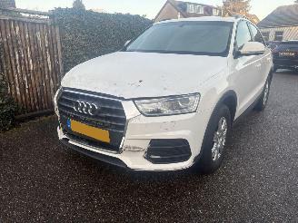 Auto incidentate Audi Q3 1.4 TFSI 150 PK AUTOMAAT PANORAMA 2016/6