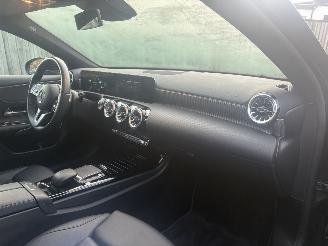 Mercedes A-klasse 250 e HYBRID PANO-AUTOMAAT-SFEER- picture 13