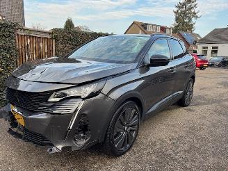Coche accidentado Peugeot 3008 1.6 HYbrid 4 300GT 244 PK 4X4 2022/7