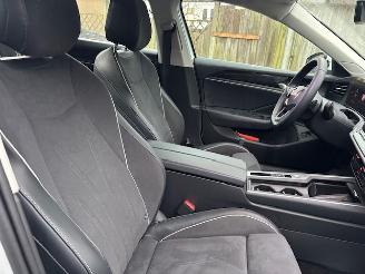 Volkswagen Passat 1.5 eHybrid SPORT AUTOMAAT 225 PK picture 17