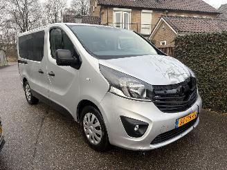 skadebil auto Opel Vivaro 1.6 CDTI BI-TURBO 125 PK 2018 9 PERSOONS 2018/4