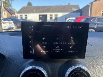 Audi Q2 35 TFSI S Edition 150PK AUTOMAAT PANO picture 19