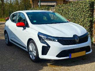 skadebil auto Renault Clio 1.0 TCE 90 GPF EVOLUTION 91PK 2024/2