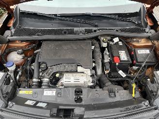 Peugeot 2008 1.2T SPORT 102 pk  61100 KM NAP !! picture 10