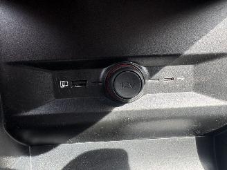 MG MG4 SPORT 51 kWh  243PK 350KM ACTIERADIUS picture 20